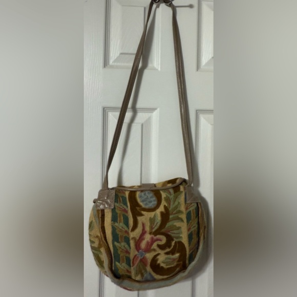 Vintage Towanny Floral Tapestry Women's Purse - Picture 4 of 7